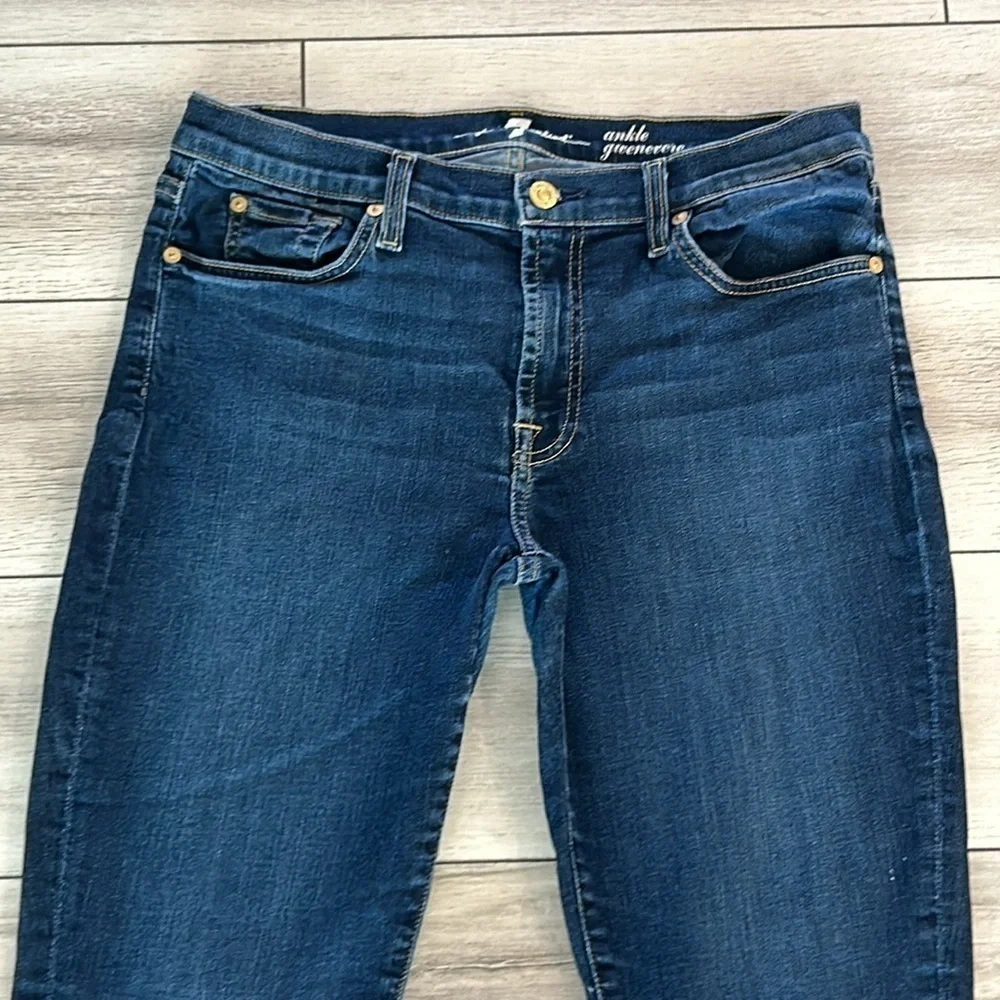 7FAMK Ankle Gwenevere size 31 jeans